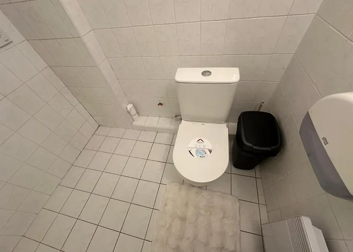 B&m Jeccuzi Self-check In Vendégház *